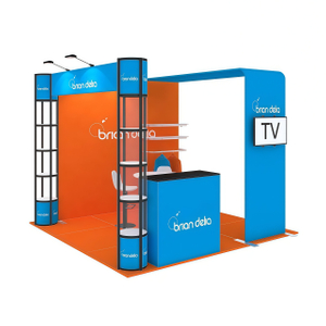 10x10 Custom Display E01B17