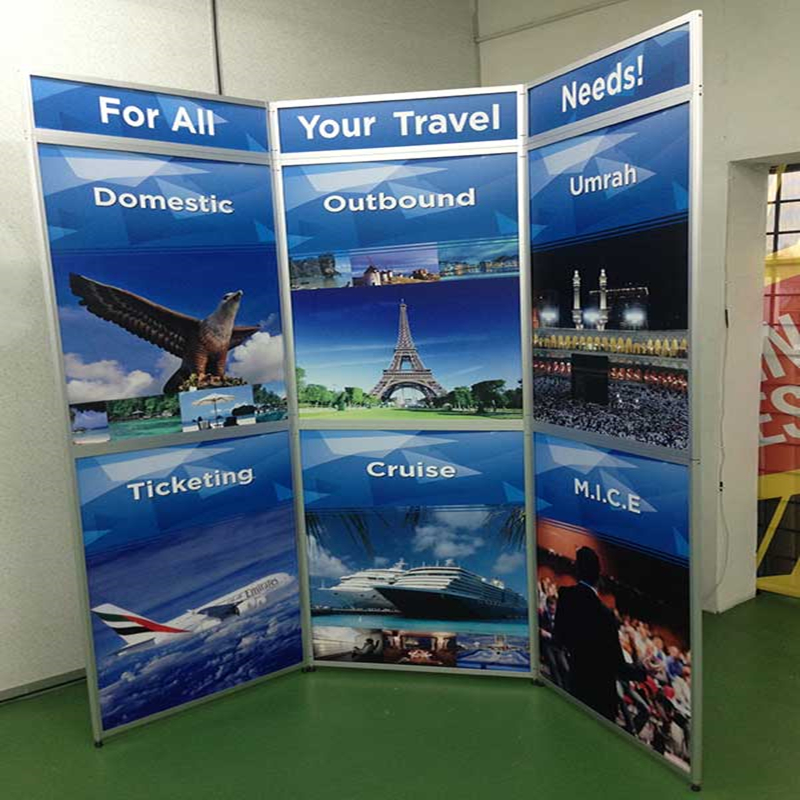 Folding Panel Display E17-1