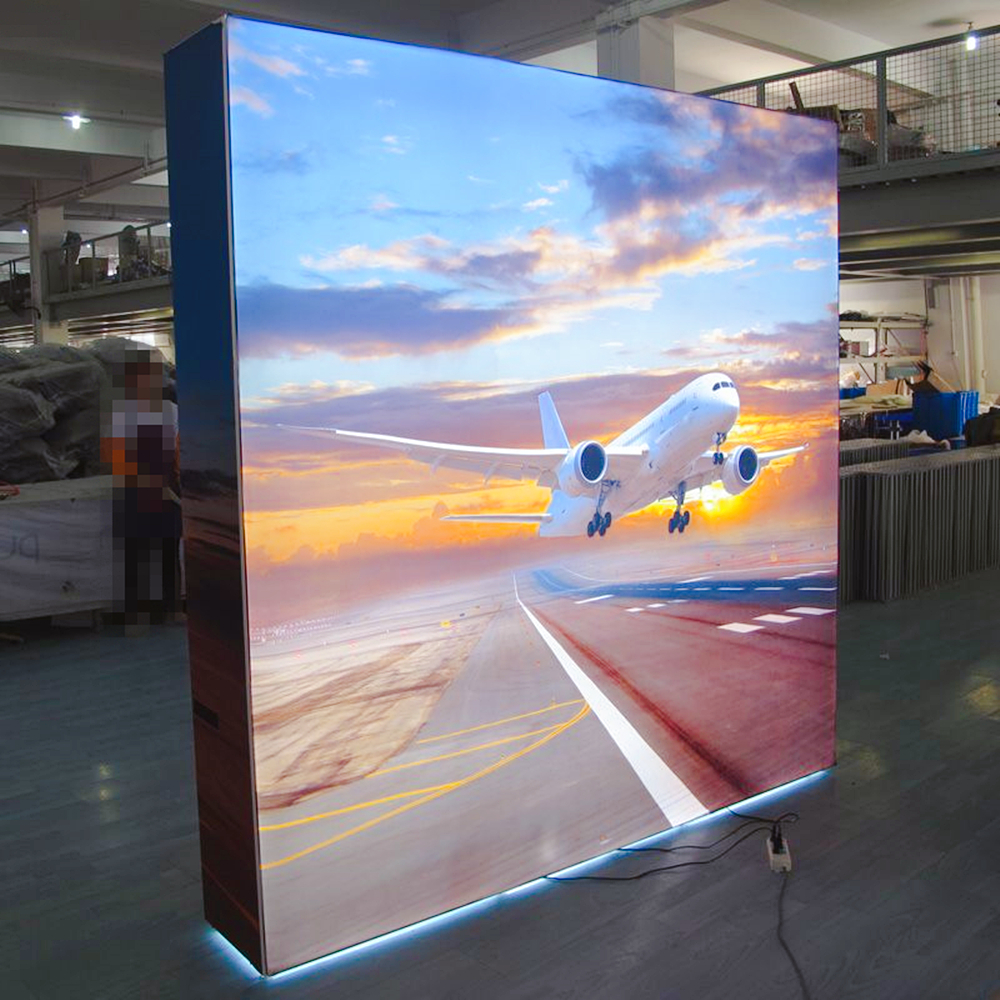 Backlit Pop Up Display E02F3